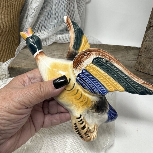 Vintage Hand-Painted Ceramic Flying Mallard Wall Pocket Hanging Decor Japan - Picture 8 of 8